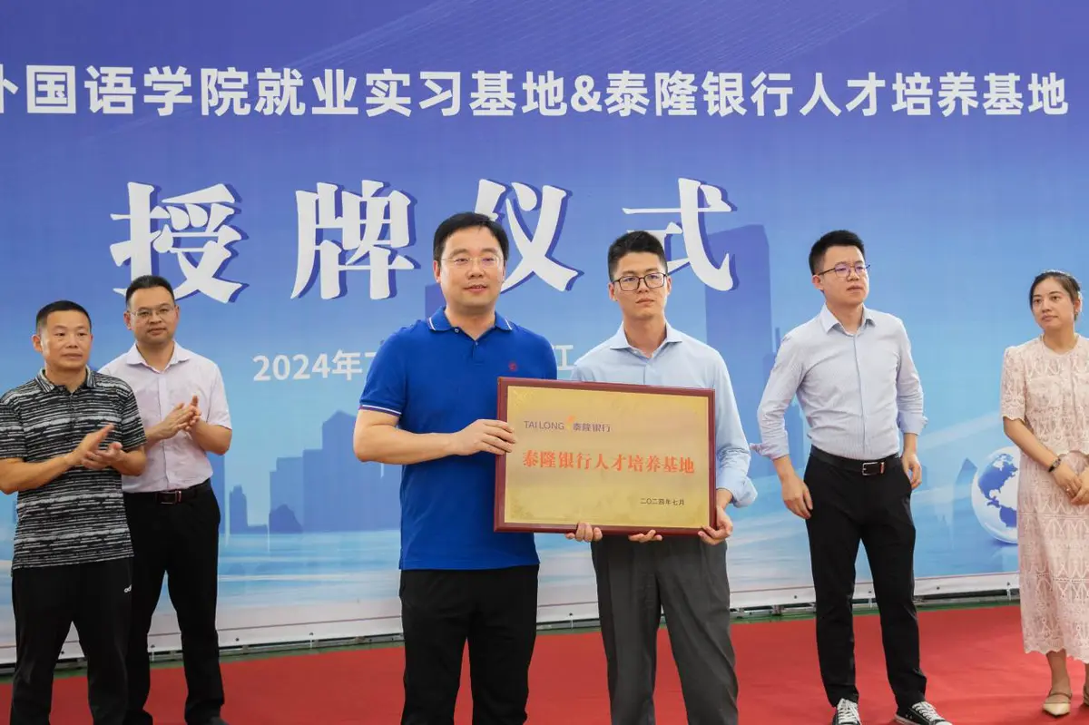 如何在篮球训练营中改善比赛策略?_0